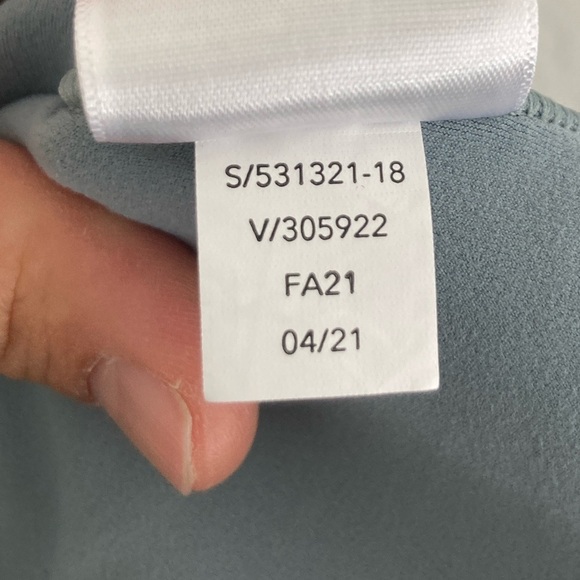 Athleta Salutation Stash Pocket II 7/8 Tight Leggings Mint Green Size 1X Travel - Picture 9 of 9